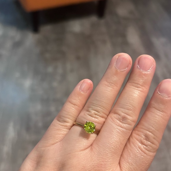 Authentic Peridot ring - Picture 5 of 6